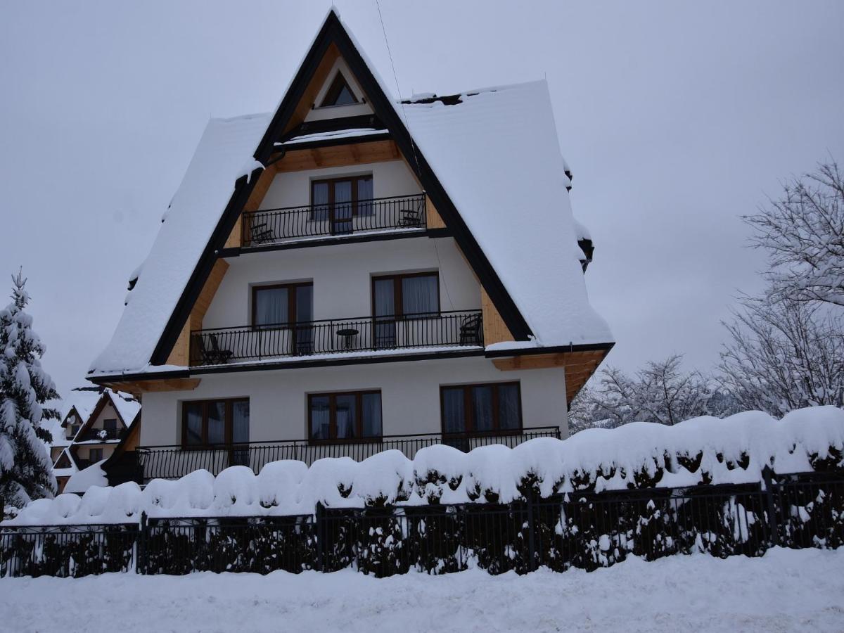 Pokoje Goscinne Budzowie Czarna Gora Bagian luar foto